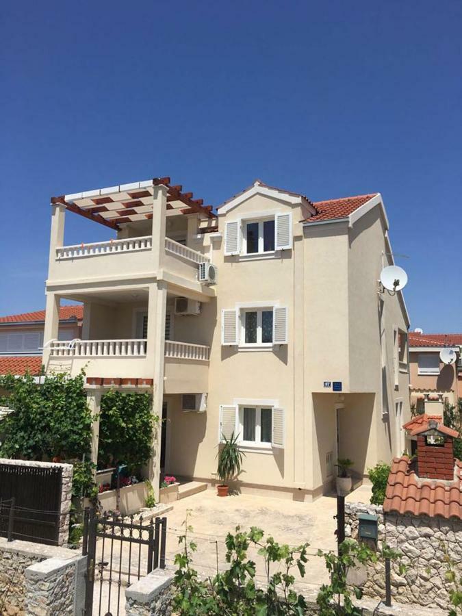 Apartment Vucica Sevid Kültér fotó